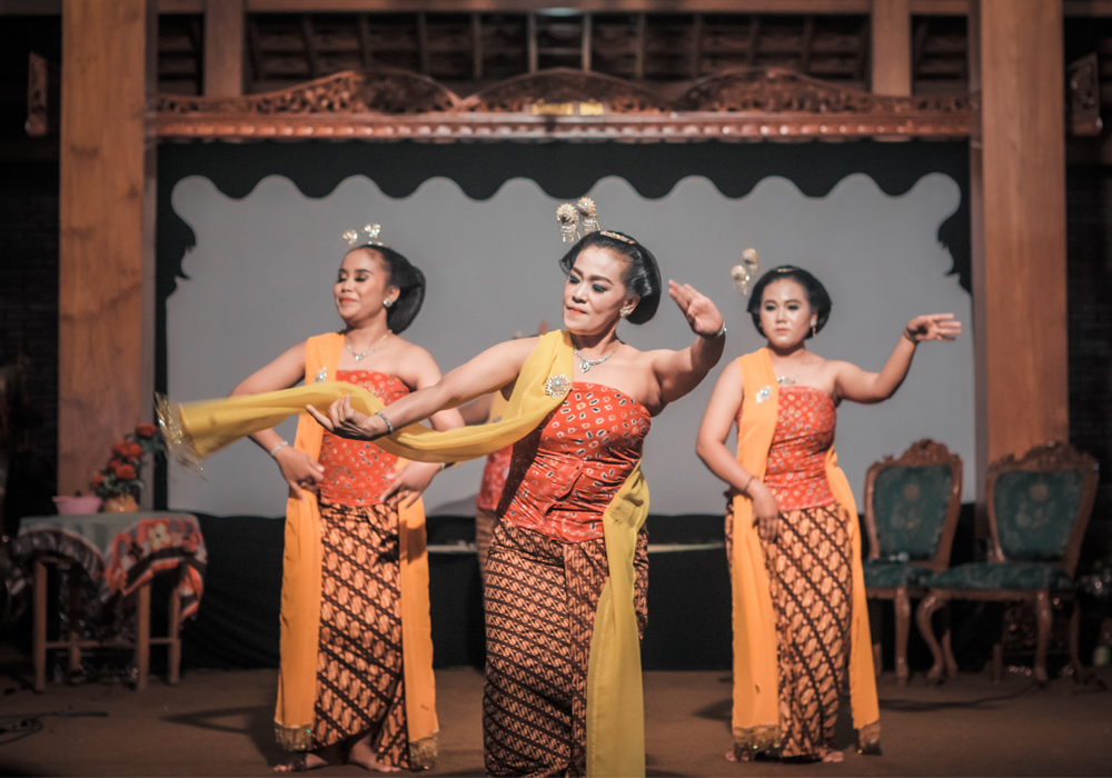 Srimpi Javanese Traditional Dance - Javanese Ethnic