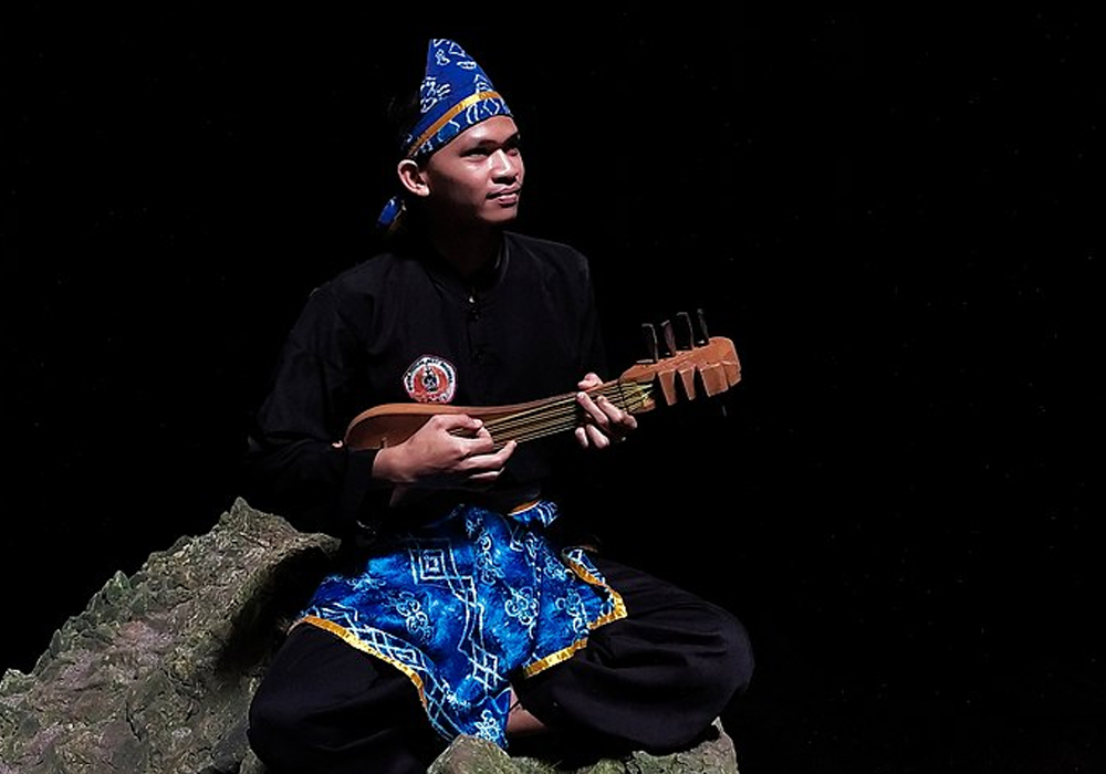 Panting Malay Indonesian Music Instrument