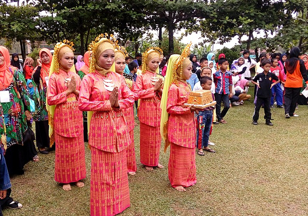 Malay Indonesian Girls