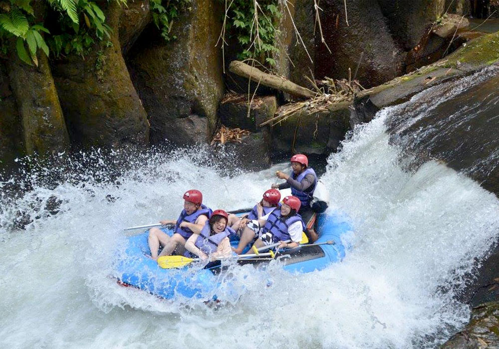 Rafting in Bali at Petanu River 